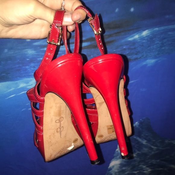 Red heels - Picture 3 of 3
